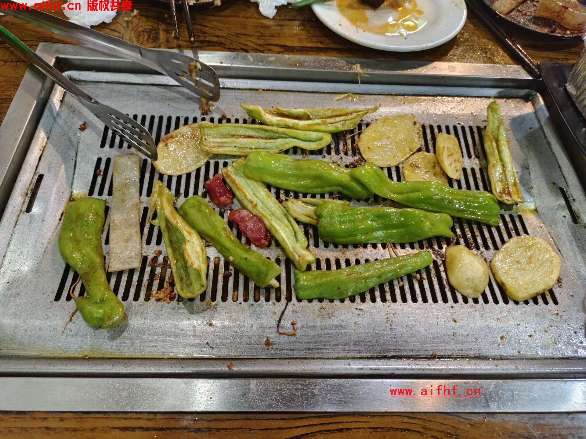 EU la： 吃顿烧烤？